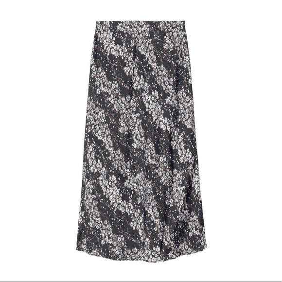 2X HP! NWT Victoria’s Secret Midi Skirt - Picture 3 of 5